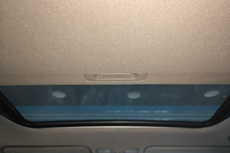 Used Hyundai Verna Ray 2014 1.4L Automatic GLX Headliner