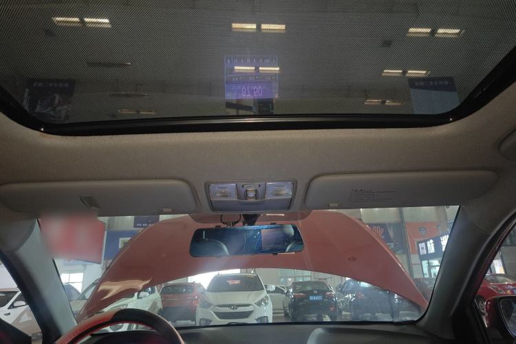 Used Hyundai Verna Ray 2014 1.4L Automatic GLX Headliner