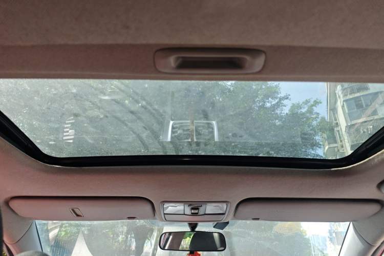 Used Hyundai Verna Ray 2014 1.4L Automatic GLX Headliner