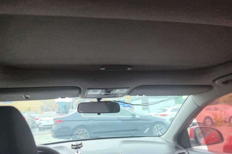 Used Hyundai Verna Ray 2014 1.4L Manual GLX Headliner