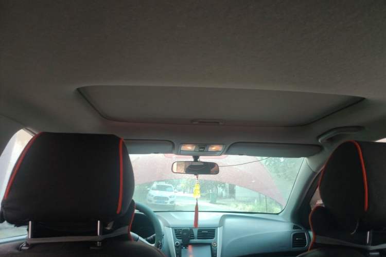 Used Hyundai Verna Ray 2014 1.4L Manual GLX Headliner