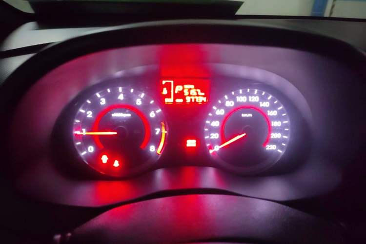 Used Hyundai Verna Ray 2014 1.4L Automatic GLX Instrument Cluster