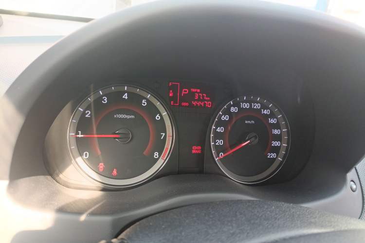 Used Hyundai Verna Ray 2014 1.4L Automatic GLX Instrument Cluster