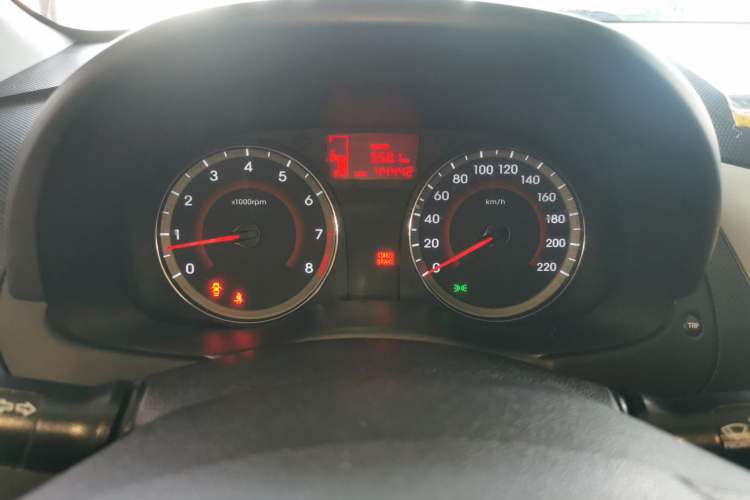 Used Hyundai Verna Ray 2014 1.4L Manual GLX Instrument Cluster