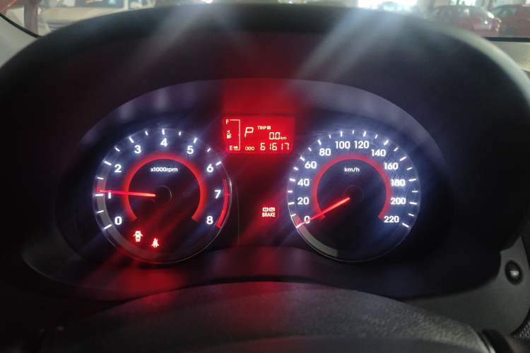Used Hyundai Verna Ray 2014 1.4L Automatic GLX Instrument Cluster