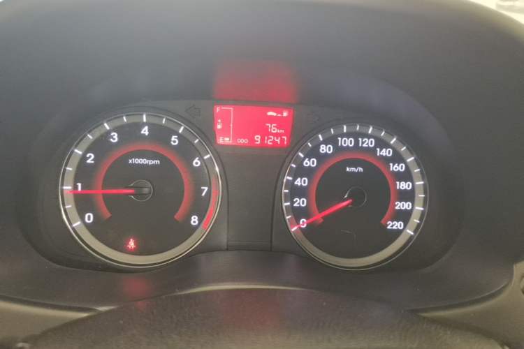 Used Hyundai Verna Ray 2014 1.4L Manual GLX Instrument Cluster