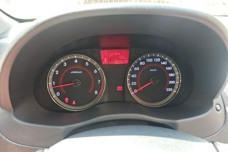 Used Hyundai Verna Ray 2014 1.4L Automatic GLX Instrument Cluster