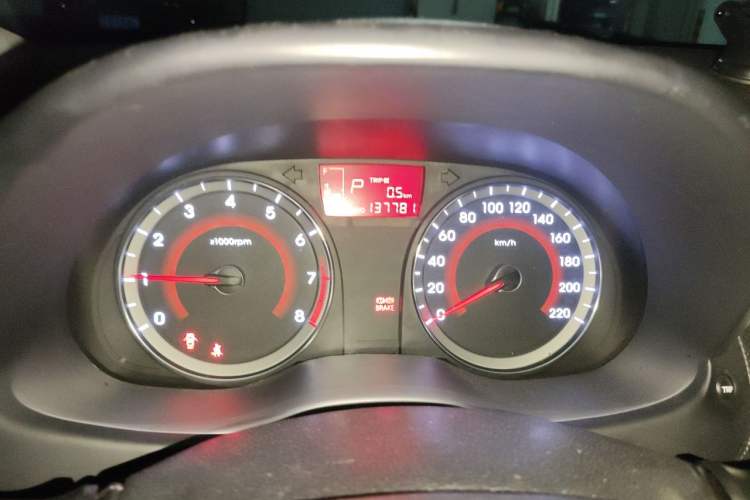 Used Hyundai Verna Ray 2014 1.4L Automatic GLX Instrument Cluster