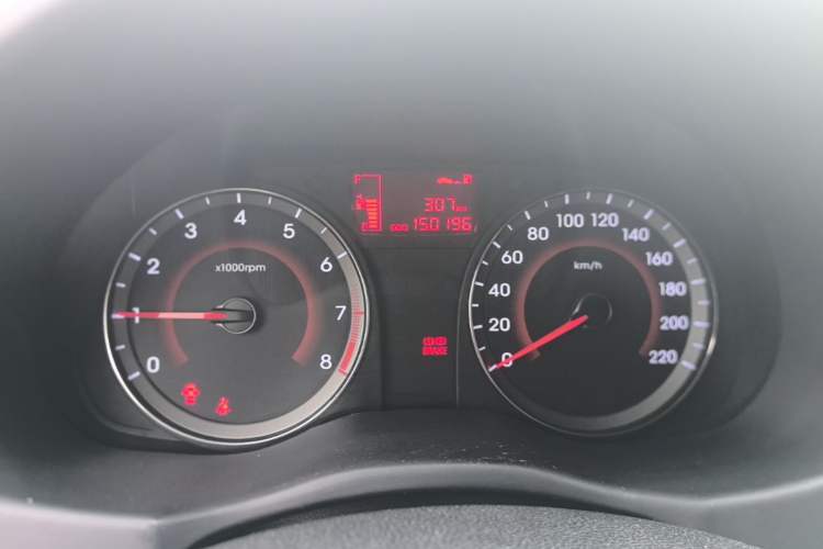 Used Hyundai Verna Ray 2014 1.4L Manual GLX Instrument Cluster