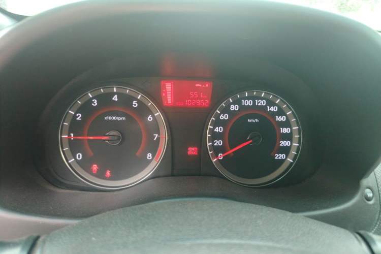 Used Hyundai Verna Ray 2014 1.4L Manual GLX Instrument Cluster