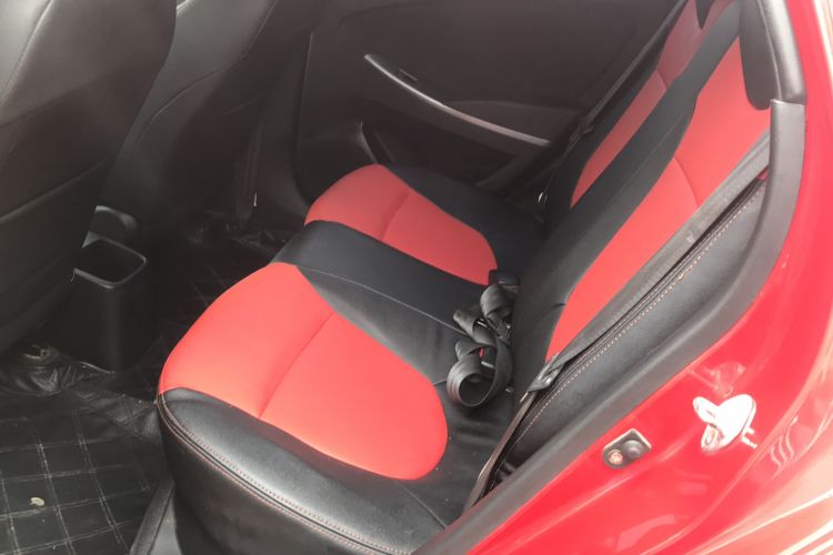 Used Hyundai Verna Ray 2014 1.4L Manual GLX Interior 1