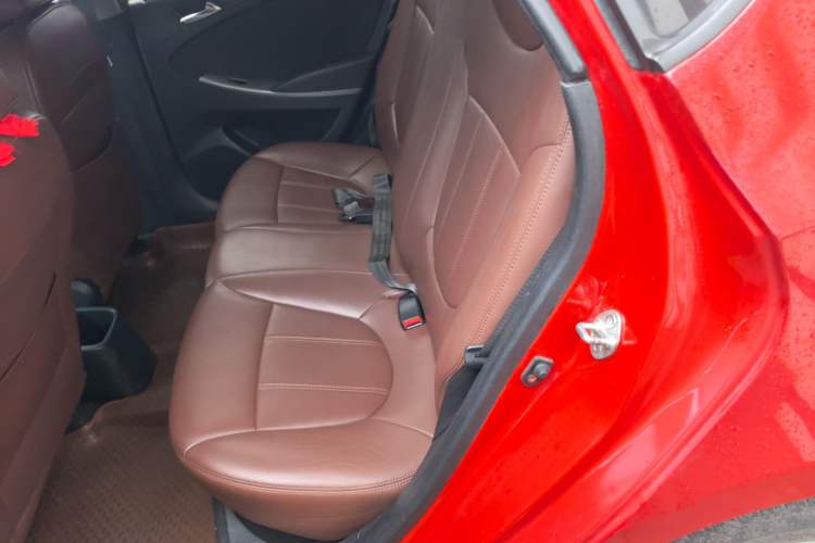 Used Hyundai Verna Ray 2014 1.4L Automatic TOP Interior 1