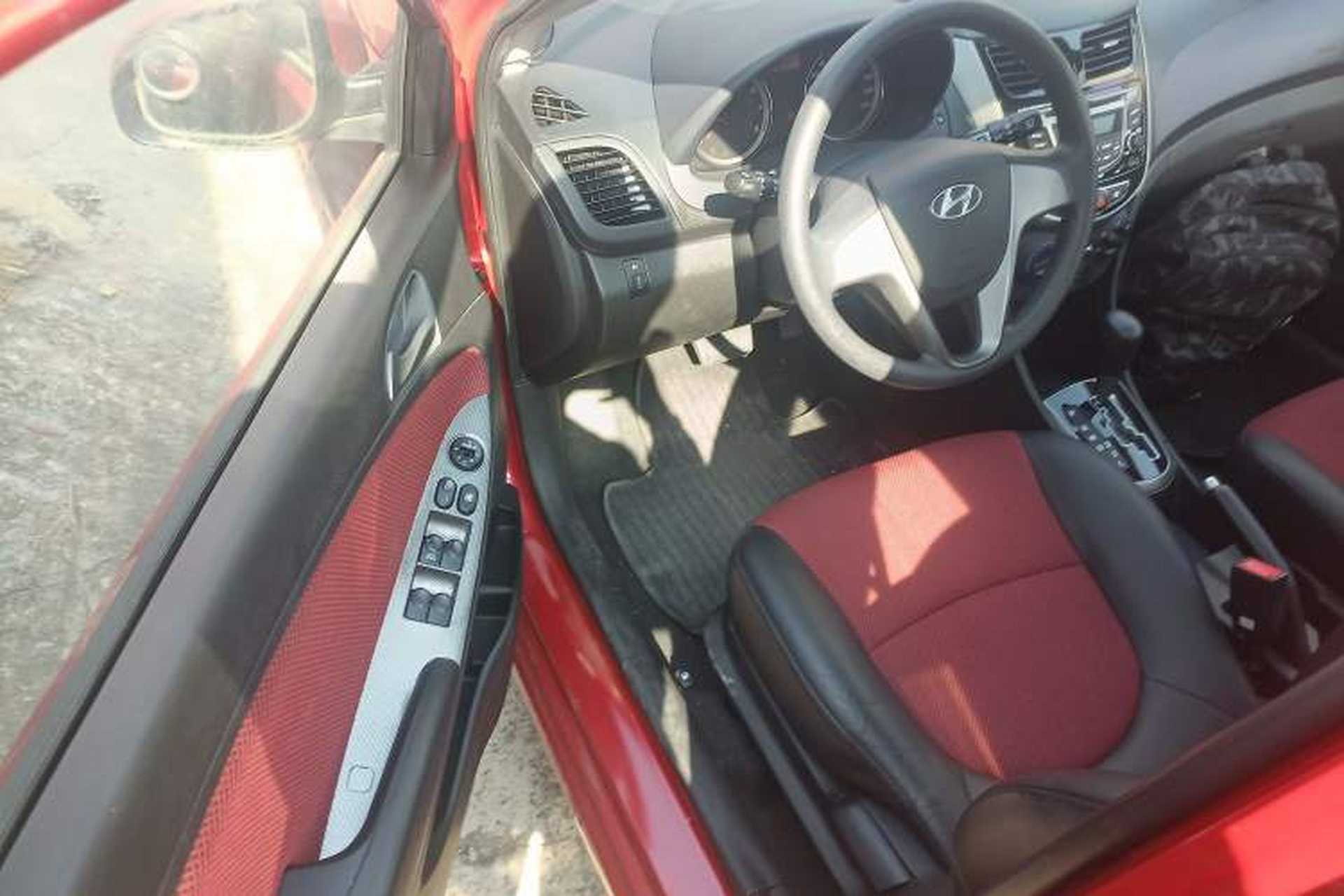Used Hyundai Verna Ray 2014 1.4L Automatic GLX Interior 3
