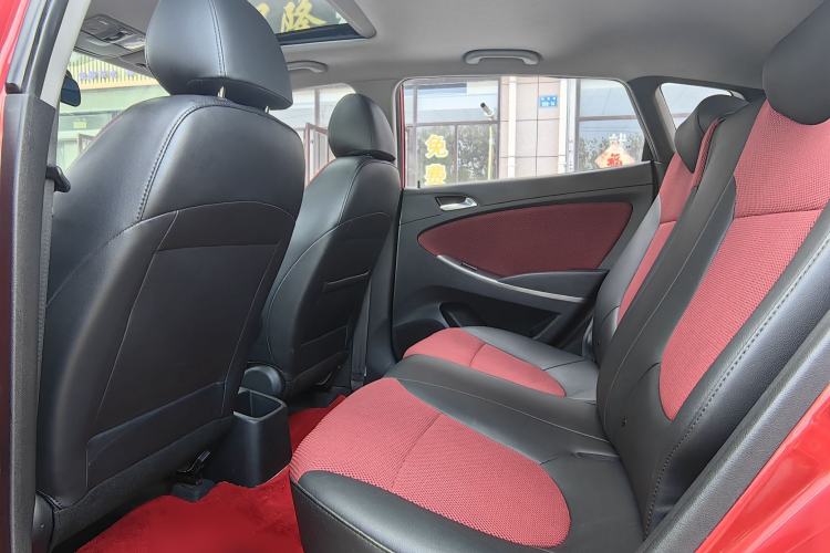Used Hyundai Verna Ray 2014 1.6L Automatic TOP Interior 6