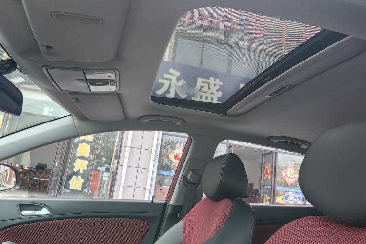 Used Hyundai Verna Ray 2014 1.6L Automatic TOP Interior 8