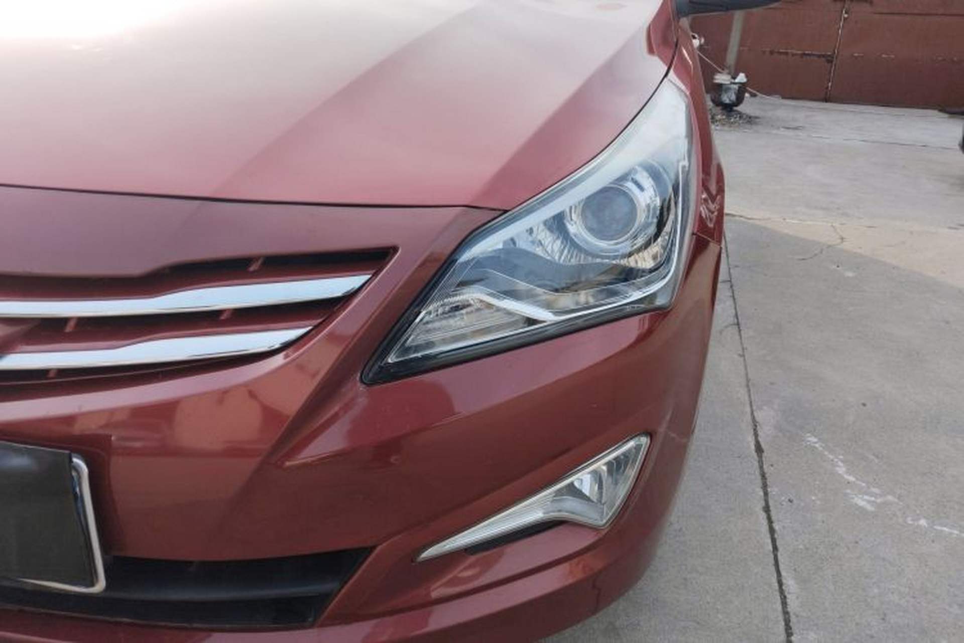 Used Hyundai Verna Ray 2014 1.4L Automatic GLX Left Front Headlight