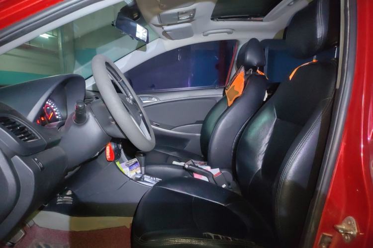 Used Hyundai Verna Ray 2014 1.4L Automatic GLX Left Front Seat