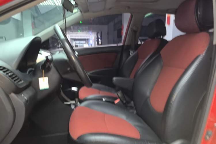 Used Hyundai Verna Ray 2014 1.6L Automatic TOP Left Front Seat