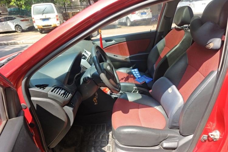 Used Hyundai Verna Ray 2014 1.4L Automatic GLX Left Front Seat