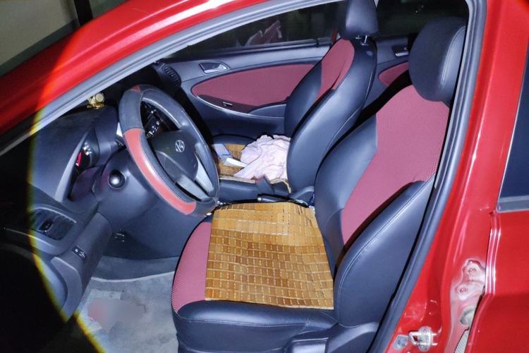 Used Hyundai Verna Ray 2014 1.4L Automatic GLX Left Front Seat