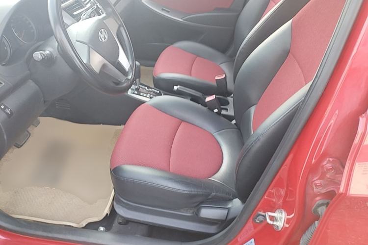 Used Hyundai Verna Ray 2014 1.4L Automatic GLX Left Front Seat