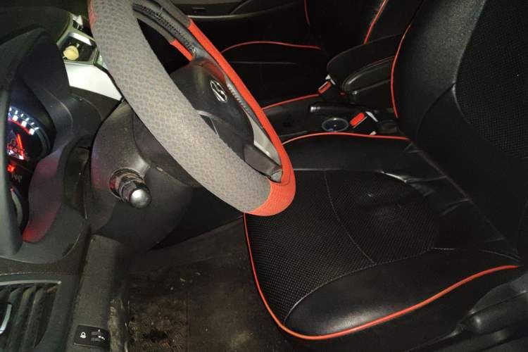 Used Hyundai Verna Ray 2014 1.4L Automatic GLX Left Front Seat