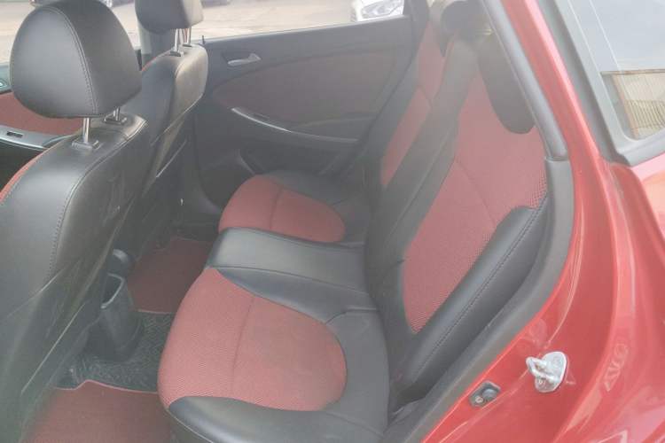 Used Hyundai Verna Ray 2014 1.4L Automatic GLX Left Rear Seat