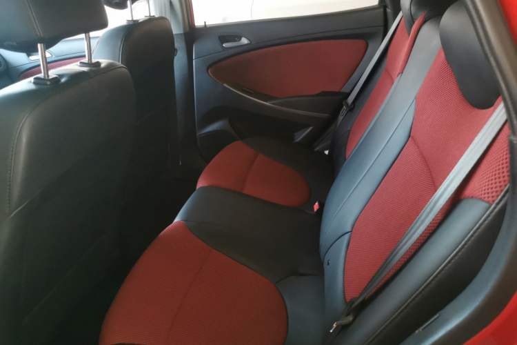 Used Hyundai Verna Ray 2014 1.4L Manual GLX Left Rear Seat