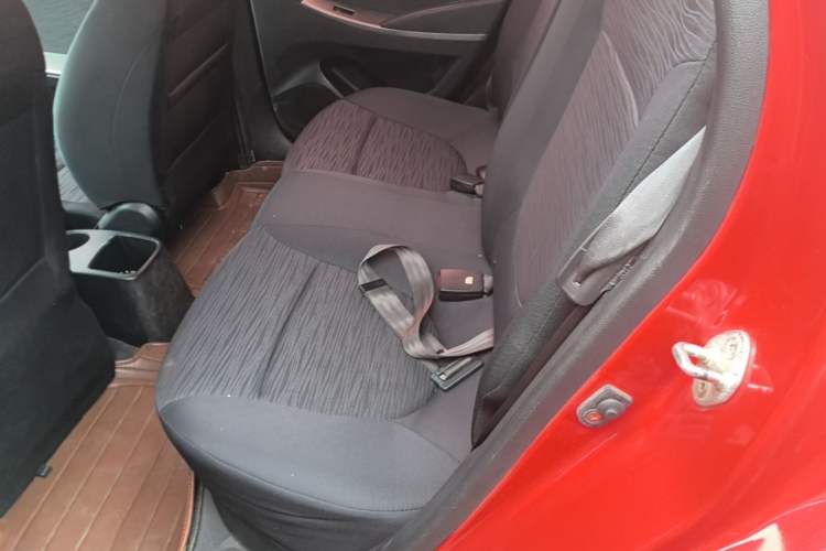 Used Hyundai Verna Ray 2014 1.4L Manual GLX Left Rear Seat