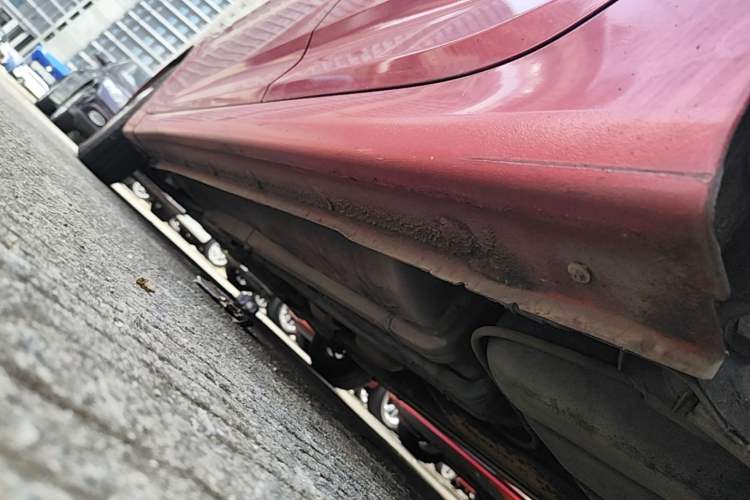 Used Hyundai Verna Ray 2014 1.4L Automatic GLX Left Side Sill
