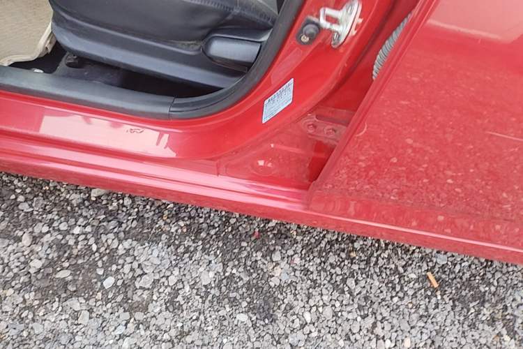 Used Hyundai Verna Ray 2014 1.4L Automatic GLX Left Side Sill