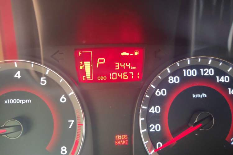 Used Hyundai Verna Ray 2014 1.4L Automatic GLX Odometer Close Up