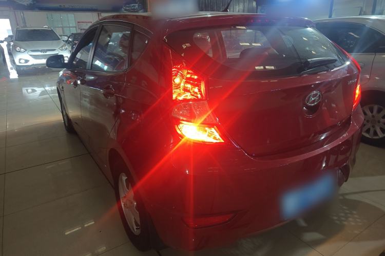 Used Hyundai Verna Ray 2014 1.4L Automatic GLX Rear Left 45 Deg