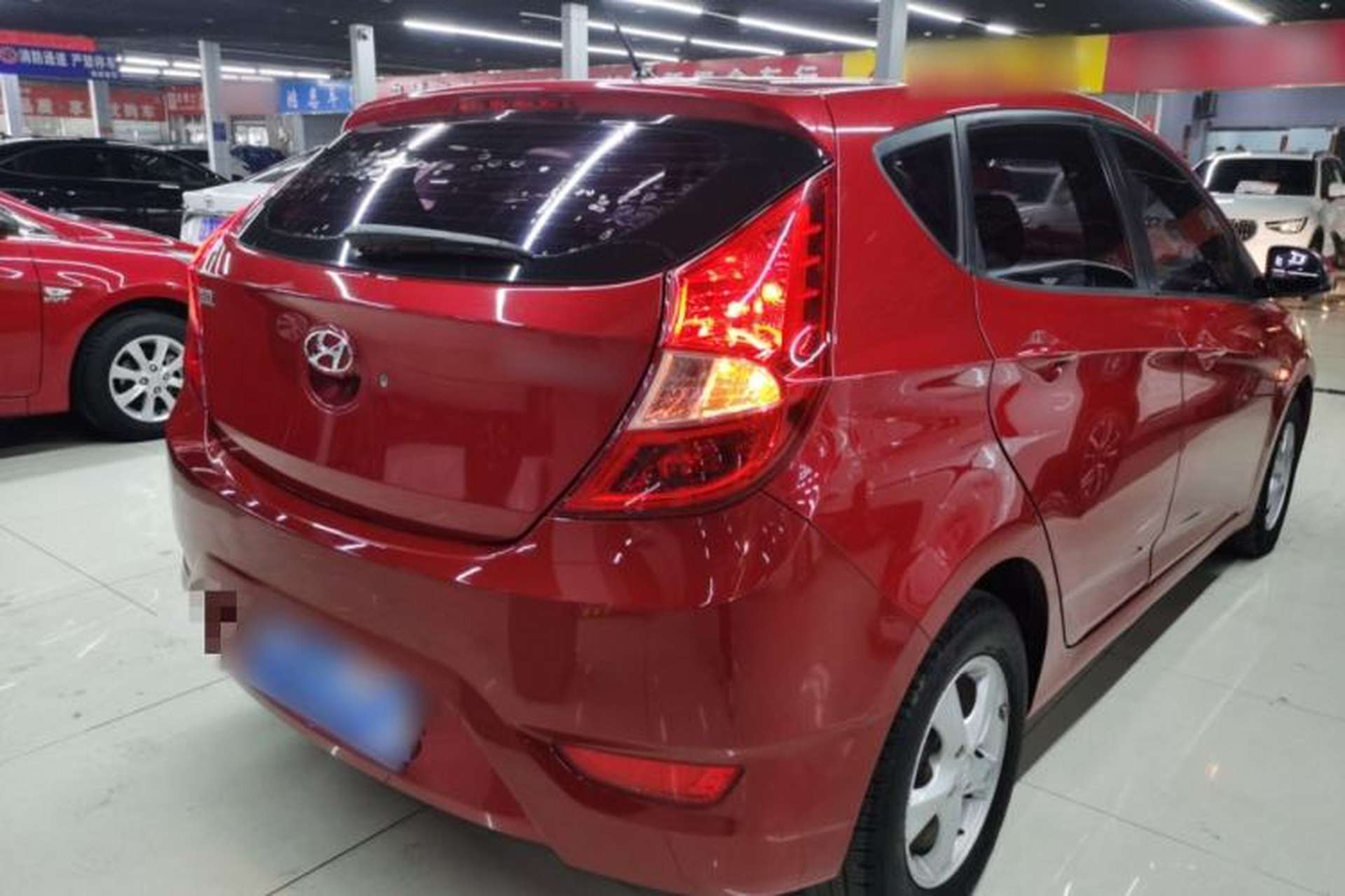 Used Hyundai Verna Ray 2014 1.4L Automatic TOP Rear Right 45 Deg