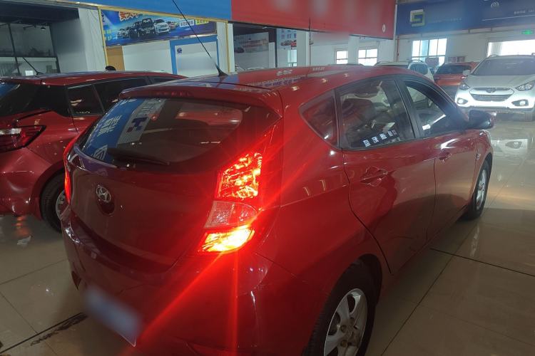 Used Hyundai Verna Ray 2014 1.4L Automatic GLX Rear Right 45 Deg