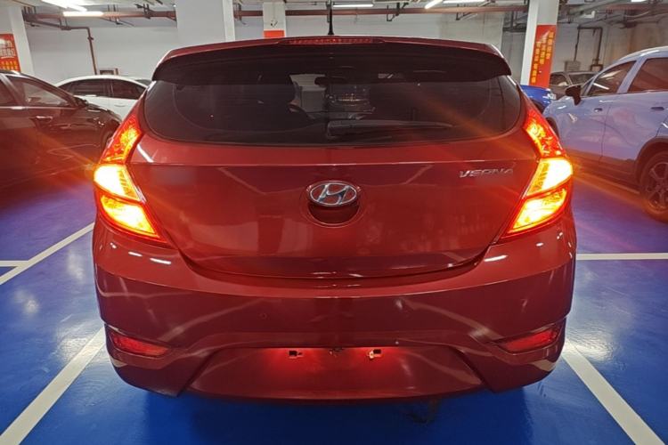 Used Hyundai Verna Ray 2014 1.6L Automatic TOP Rear