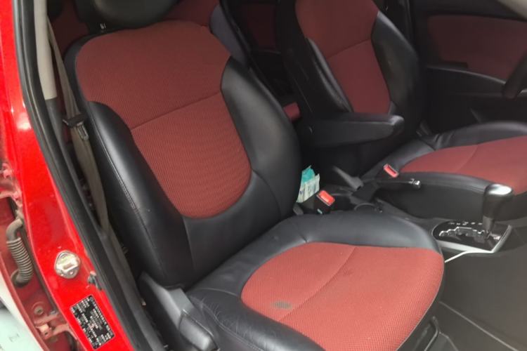 Used Hyundai Verna Ray 2014 1.6L Automatic TOP Right Front Seat