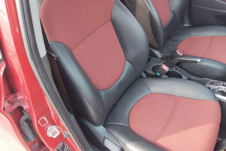 Used Hyundai Verna Ray 2014 1.4L Automatic GLX Right Front Seat