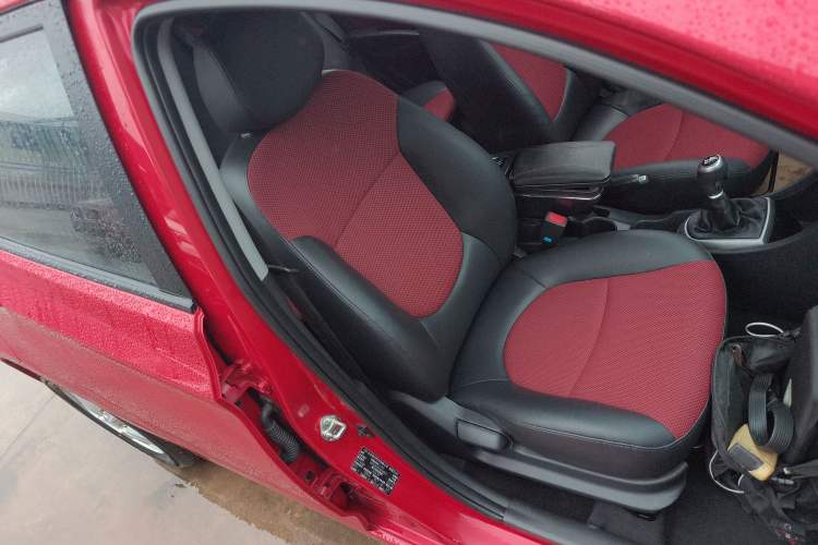 Used Hyundai Verna Ray 2014 1.4L Manual GLX Right Front Seat