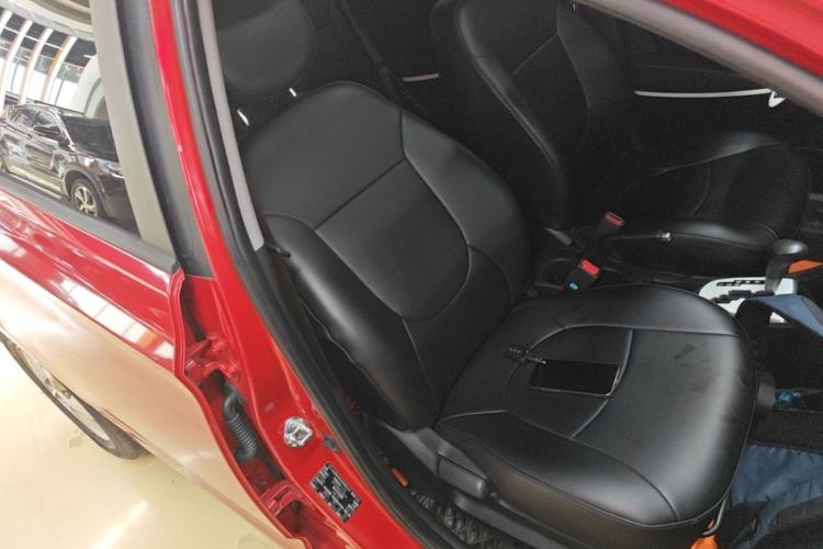 Used Hyundai Verna Ray 2014 1.4L Automatic GLX Right Front Seat