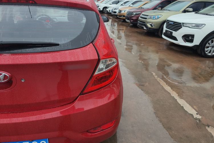 Used Hyundai Verna Ray 2014 1.4L Manual GLX Right Rear Taillight