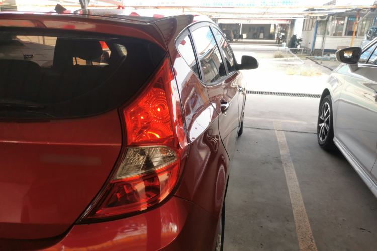 Used Hyundai Verna Ray 2014 1.4L Manual GLX Right Rear Taillight