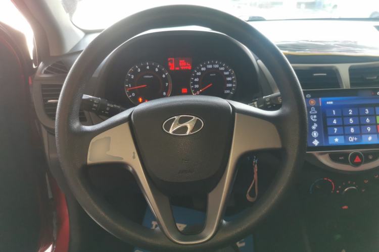 Used Hyundai Verna Ray 2014 1.4L Manual GLX Steering Wheel