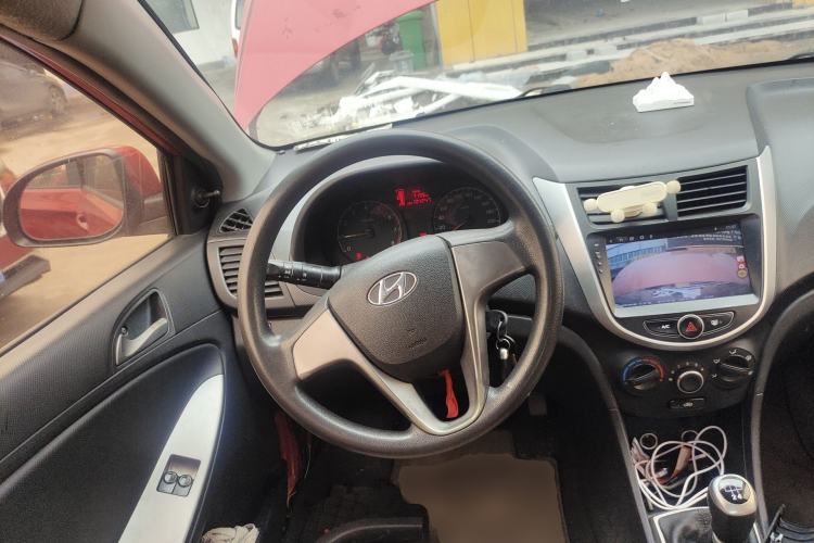 Used Hyundai Verna Ray 2014 1.4L Manual GL Steering Wheel