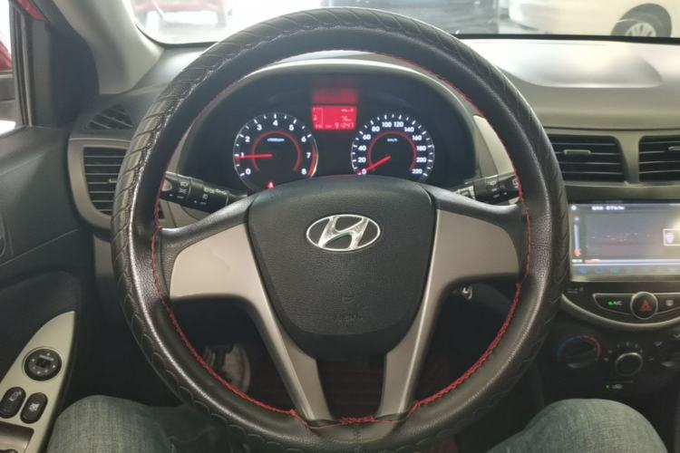 Used Hyundai Verna Ray 2014 1.4L Manual GLX Steering Wheel