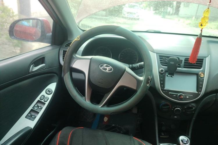 Used Hyundai Verna Ray 2014 1.4L Manual GLX Steering Wheel