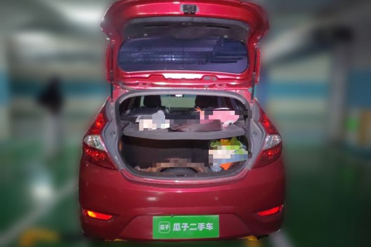 Used Hyundai Verna Ray 2014 1.4L Automatic GLX Trunk
