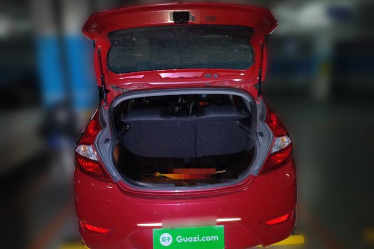Used Hyundai Verna Ray 2014 1.4L Automatic GLX Trunk