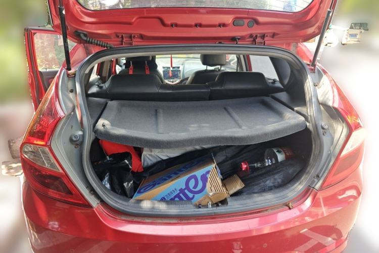 Used Hyundai Verna Ray 2014 1.4L Automatic GLX Trunk