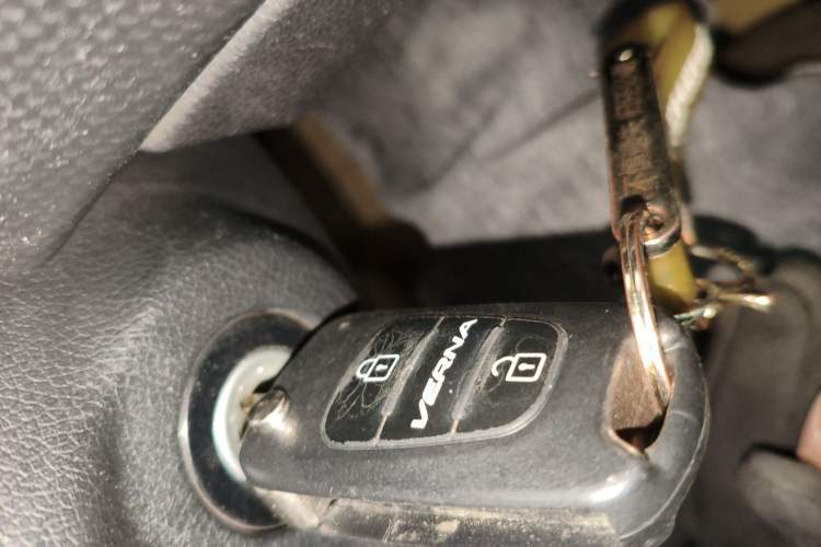 Used Hyundai Verna Ray 2014 1.4L Automatic GLX Vehicle Key